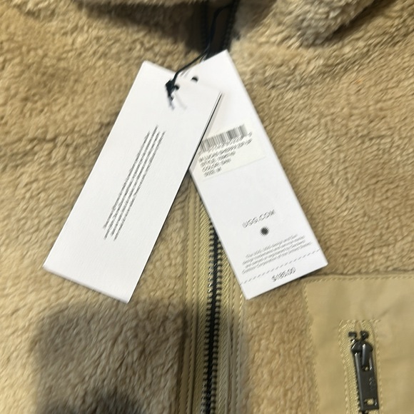Brand New | UGG | Sherpa Jacket | Medium - Picture 2 of 4